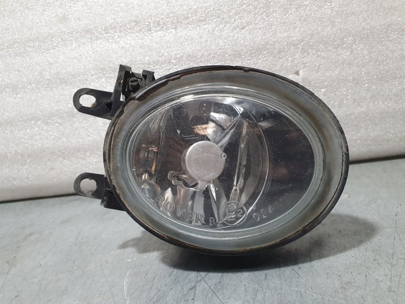 Recambio de faro antiniebla derecho para mg serie 75 (rj) 2.0 kv6 classic referencia OEM IAM 67807606 VALEO 