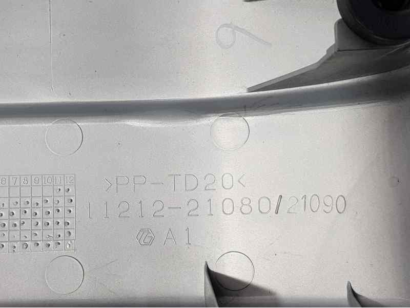 Recambio de tapa motor para toyota yaris hsd city referencia OEM IAM   