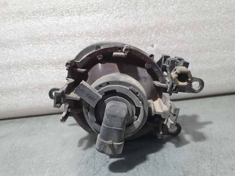 Recambio de faro antiniebla derecho para mg serie 75 (rj) 2.0 kv6 classic referencia OEM IAM 67807606 VALEO 
