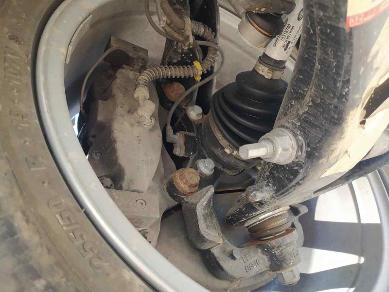 Recambio de mangueta delantera izquierda para land rover range rover sport v8 td first edition referencia OEM IAM RUB500130  