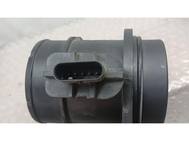 Recambio de caudalimetro para hyundai kona klass hybrid 2wd referencia OEM IAM 2816403000  9021050011