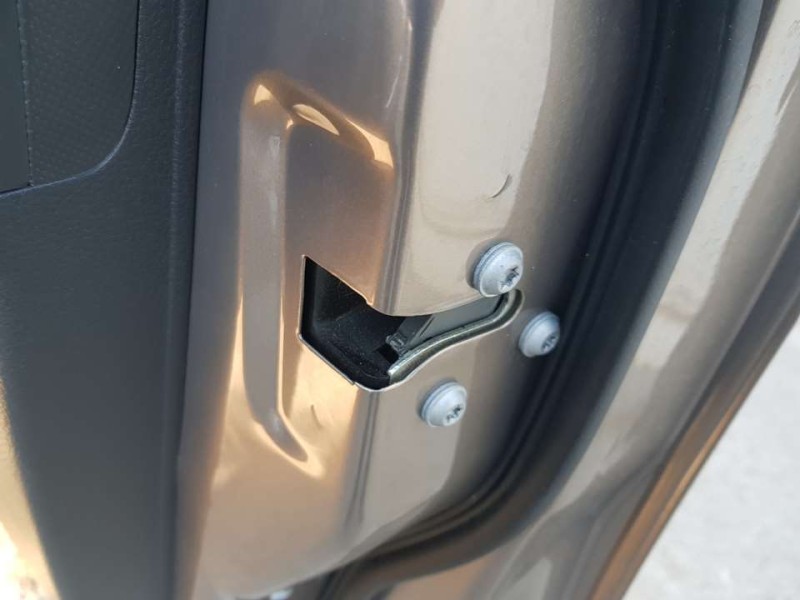 Recambio de cerradura puerta delantera derecha para dr 5.0 special referencia OEM IAM   