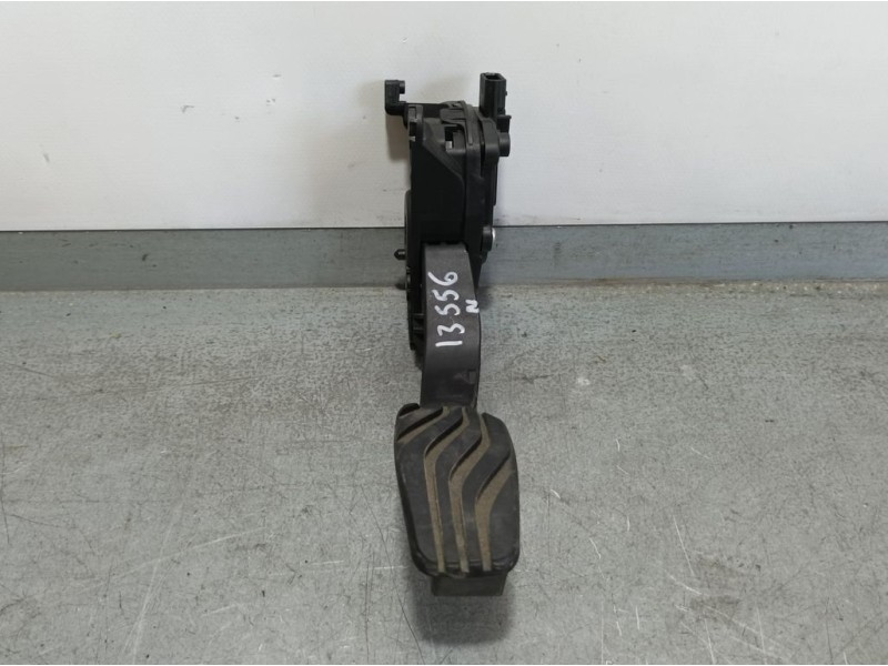 Recambio de potenciometro pedal para renault clio v zen referencia OEM IAM 180108467R 6PV01290503 HELLA