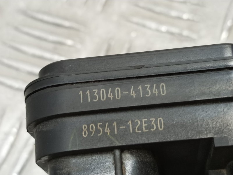 Recambio de abs para toyota corolla (e21) hybrid active referencia OEM IAM 11304041340 8954112E30 