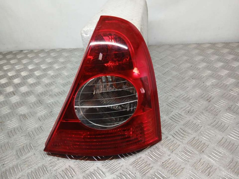 Recambio de piloto trasero derecho para renault clio ii fase ii (b/cb0) authentique referencia OEM IAM 8200917487  