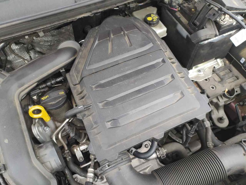 Recambio de carcasa filtro aire para seat ibiza (kj1) style referencia OEM IAM 04C129601M  