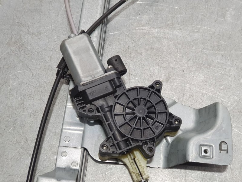 Recambio de elevalunas delantero izquierdo para renault kangoo profesional referencia OEM IAM 8200497570  ELECTRICO 2 PINS