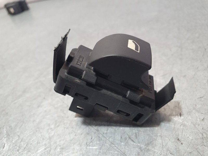 Recambio de mando elevalunas trasero derecho para peugeot 508 allure referencia OEM IAM SIN REF  