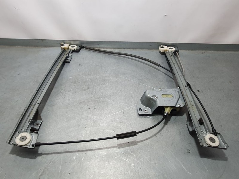 Recambio de elevalunas delantero izquierdo para renault kangoo profesional referencia OEM IAM 8200497570  ELECTRICO 2 PINS