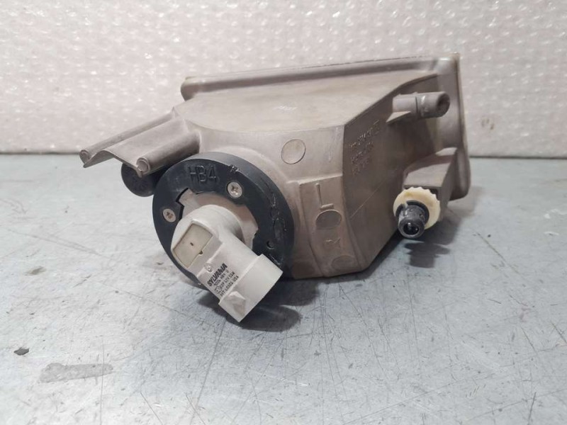 Recambio de faro antiniebla izquierdo para toyota rav 4 (a2) 2.0 luna 4x4 referencia OEM IAM 8122042050  PULIR