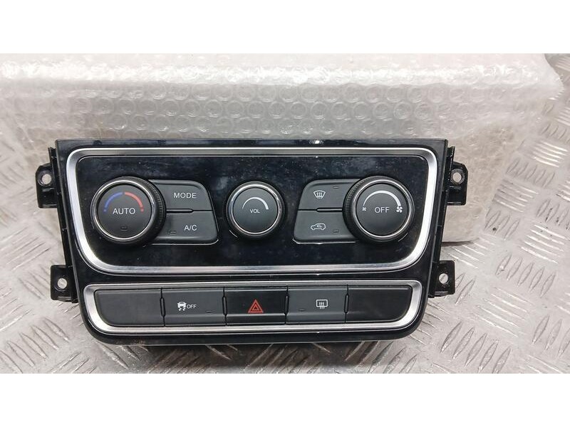 Recambio de mando climatizador para dr 5.0 special referencia OEM IAM 8112010DT  C1HF01A