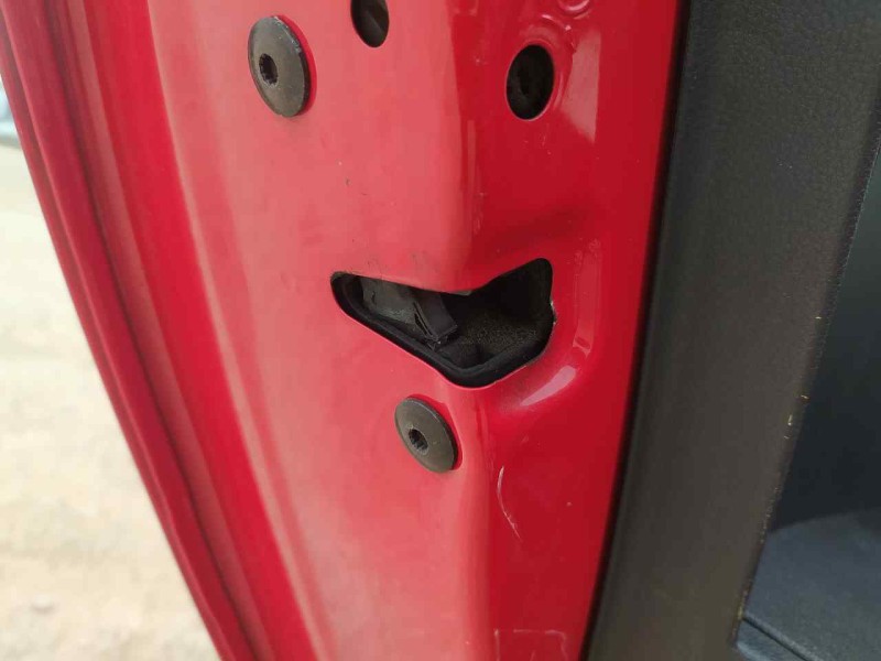 Recambio de cerradura puerta trasera izquierda para seat ibiza (kj1) style referencia OEM IAM 5TA839015L  