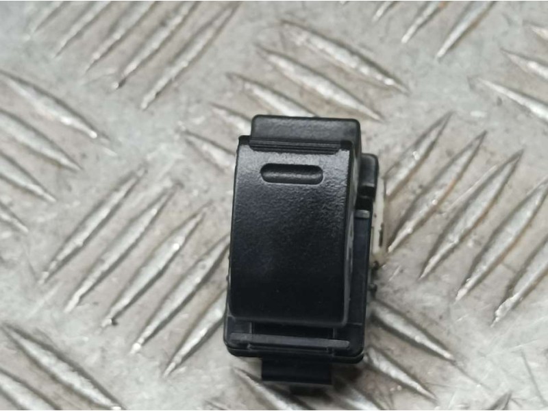 Recambio de mando elevalunas delantero derecho para toyota rav 4 (a2) 2.0 luna 4x4 referencia OEM IAM 8481012080  SIN REFERENCIA