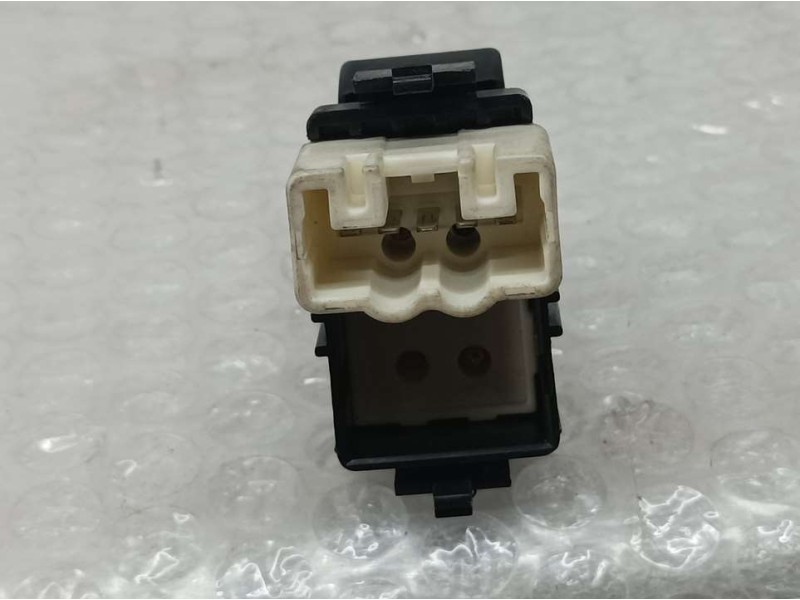 Recambio de mando elevalunas delantero derecho para toyota rav 4 (a2) 2.0 luna 4x4 referencia OEM IAM 8481012080  SIN REFERENCIA