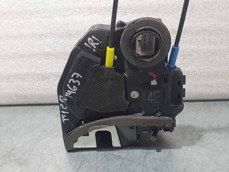 Recambio de cerradura puerta trasera izquierda para toyota corolla (e21) hybrid active referencia OEM IAM SIN REF  4 PINES