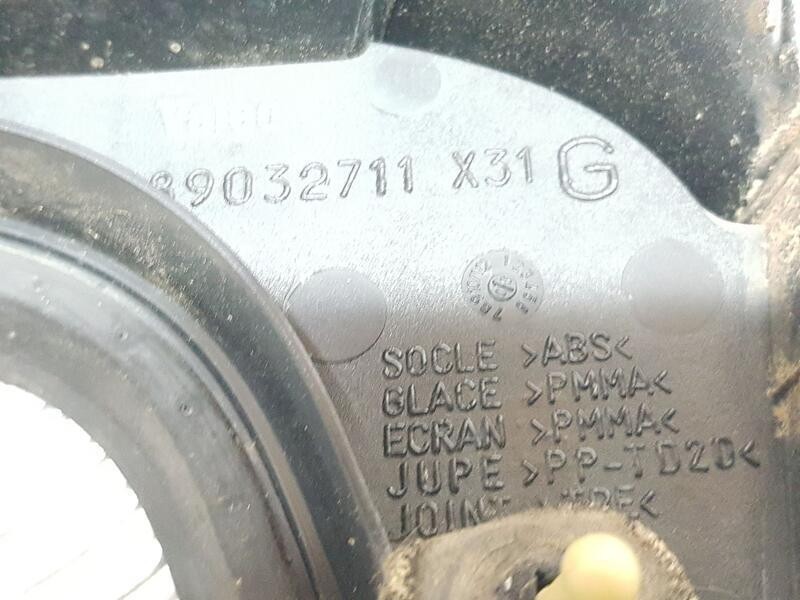 Recambio de piloto trasero izquierdo para citroën c5 berlina attraction referencia OEM IAM 6350V4  INTERIOR