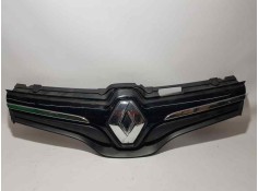 REJILLA DELANTERA 623101381R 1202567X FAURECIA TOCADA