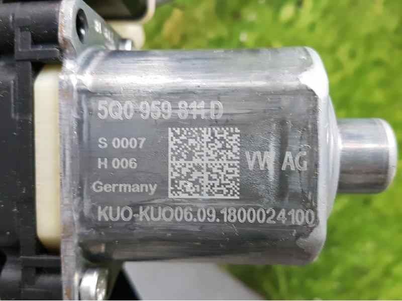 Recambio de elevalunas trasero izquierdo para volkswagen polo advance referencia OEM IAM 5Q0959811D  ELECTRICO