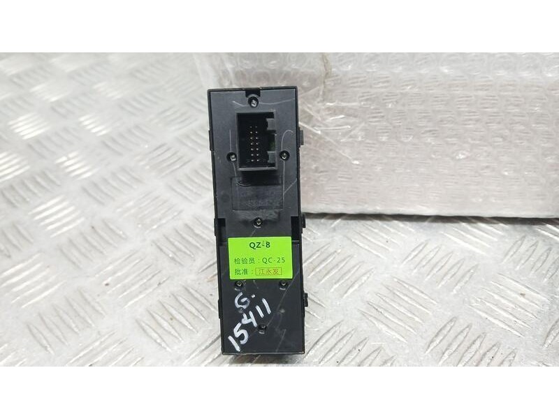 Recambio de mando elevalunas delantero izquierdo para dr 5.0 special referencia OEM IAM 37461430AB  