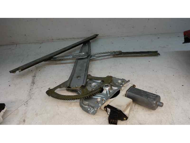 Recambio de elevalunas delantero derecho para toyota corolla (e12) 1.4 d-4d terra berlina referencia OEM IAM 6981002130 6 PINS E