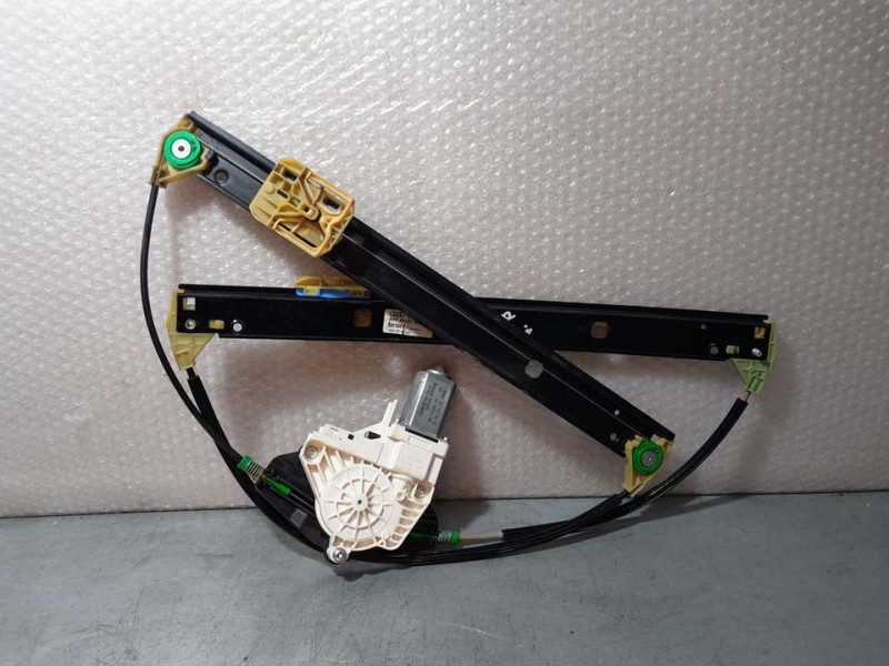 Recambio de elevalunas delantero izquierdo para audi a4 ber. (b8) básico referencia OEM IAM 8K0837461  ELECTRICO 2 PINES