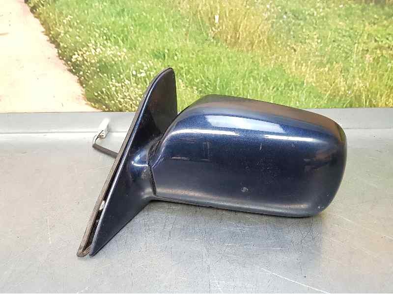 Recambio de retrovisor izquierdo para toyota corolla (e11) 1.4 linea terra (5-ptas.) referencia OEM IAM  5 CABLES ELECTRICO
