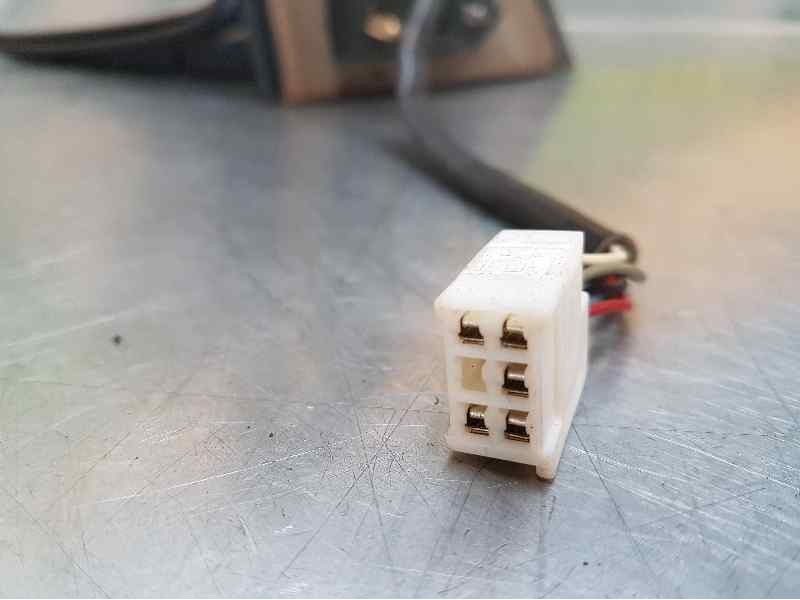 Recambio de retrovisor izquierdo para toyota corolla (e11) 1.4 linea terra (5-ptas.) referencia OEM IAM  5 CABLES ELECTRICO