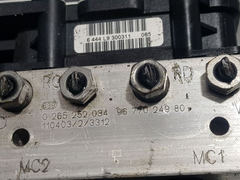 Recambio de abs para citroën c4 lim. seduction referencia OEM IAM 9677024980 0265252034 BOSCH
