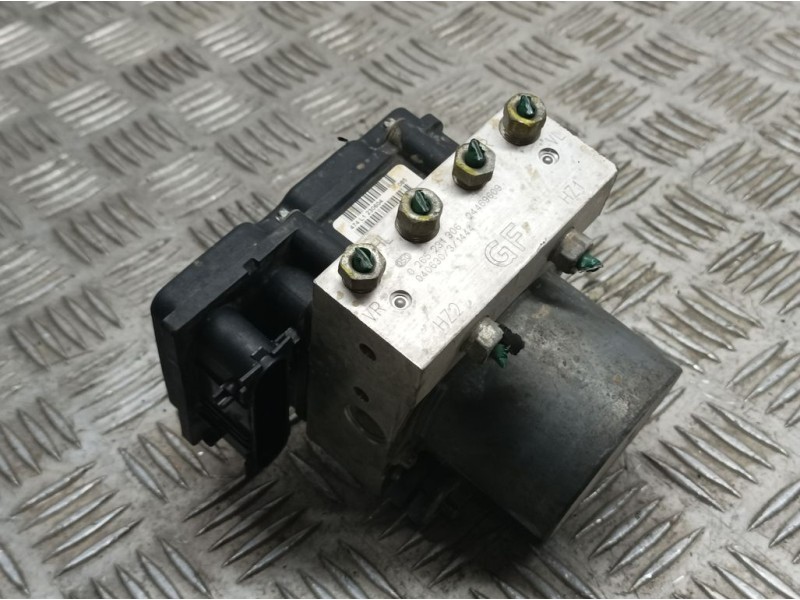 Recambio de abs para opel combo (corsa c) tour referencia OEM IAM 24469609 0265231306 BOSCH