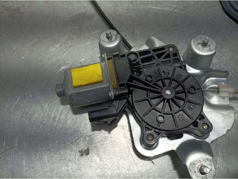 Recambio de elevalunas delantero derecho para ssangyong tivoli limited 4x2 referencia OEM IAM 98820X1010 001100799857 DY AUTO