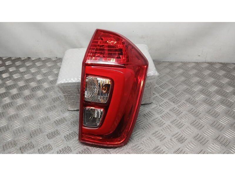 Recambio de piloto trasero derecho para dr 5.0 special referencia OEM IAM 3773020CA ROCADO 