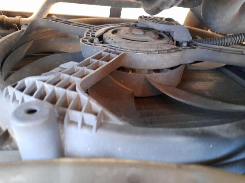 Recambio de electroventilador para citroën nemo monospace 1.4 hdi referencia OEM IAM 1616307580  