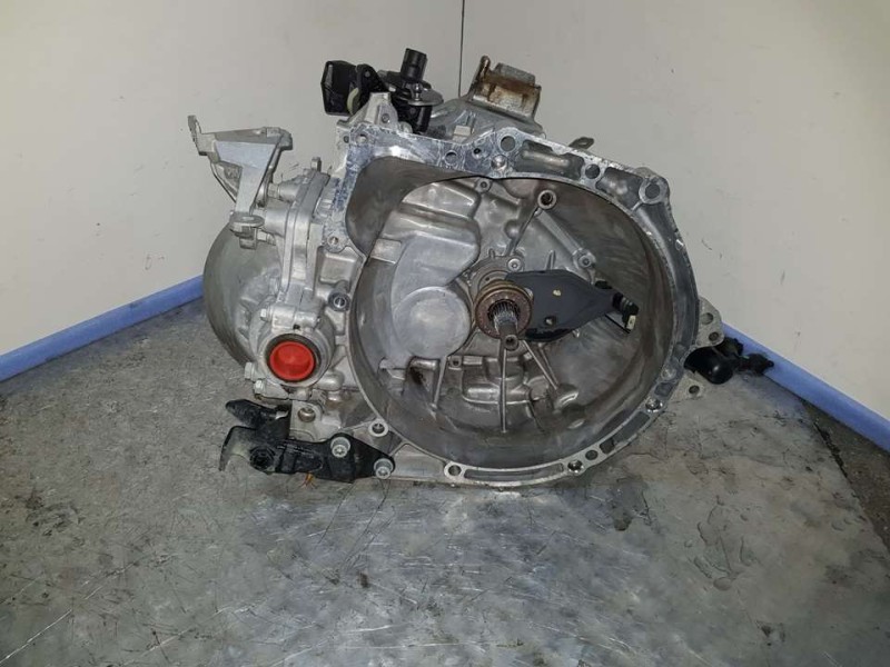 Recambio de caja cambios para toyota proace furgon referencia OEM IAM 20MB46 1735752 6VELOCIDADES