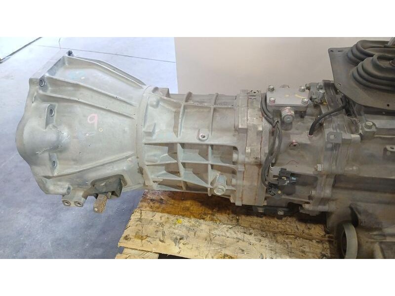 Recambio de caja cambios para mitsubishi l 200 (ka0/kb0) cabina doble intense 4x4 referencia OEM IAM MR980842B SIN TRANSFER V5MB