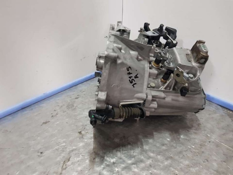 Recambio de caja cambios para toyota proace furgon referencia OEM IAM 20MB46 1735752 6VELOCIDADES