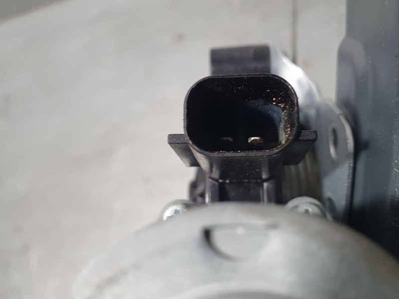 Recambio de elevalunas trasero derecho para ssangyong tivoli limited 4x2 referencia OEM IAM 98840X1010  ELECTRICO