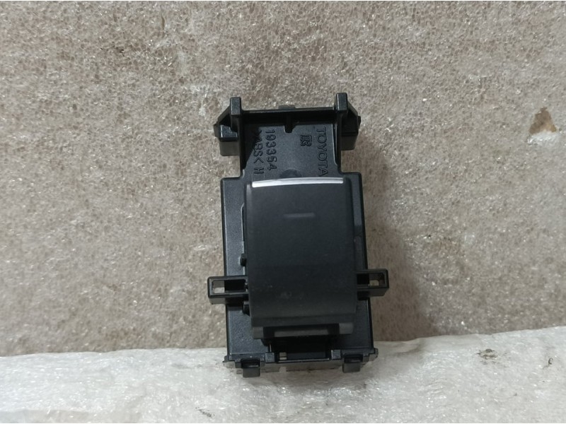 Recambio de mando elevalunas delantero derecho para toyota corolla (e21) hybrid active referencia OEM IAM 35511131D  