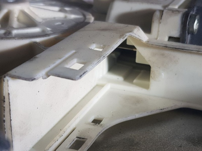 Recambio de elevalunas delantero derecho para ford focus lim. (cb4) trend referencia OEM IAM 8M51B219A64AA  ELECTRICO