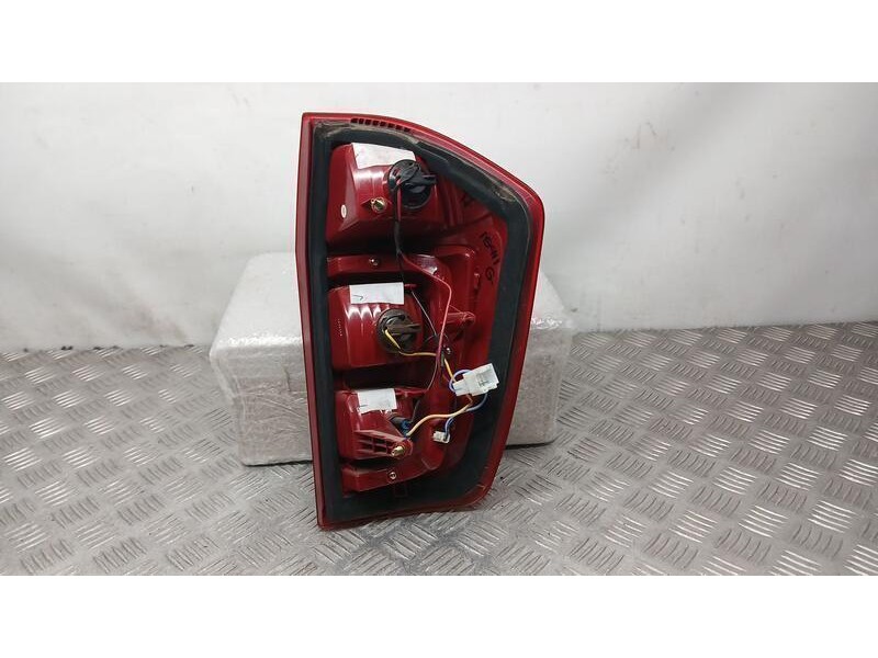 Recambio de piloto trasero izquierdo para dr 5.0 special referencia OEM IAM 3773010CA ROZADO 