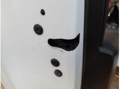 CERRADURA PUERTA DELANTERA IZQUIERDA 9844442380 MONTADO EN PUERTA 