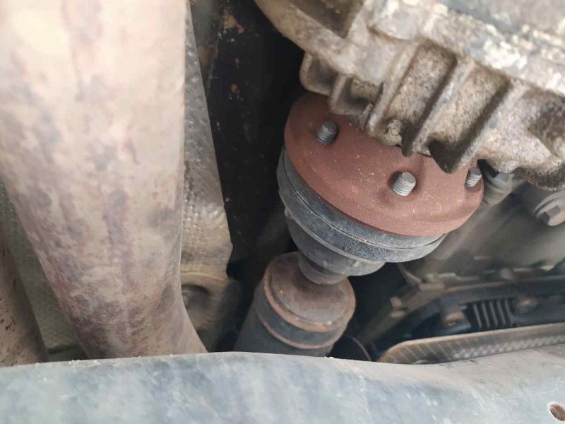 Recambio de transmision central para land rover range rover sport v8 td first edition referencia OEM IAM TVB500510  DELANTERA