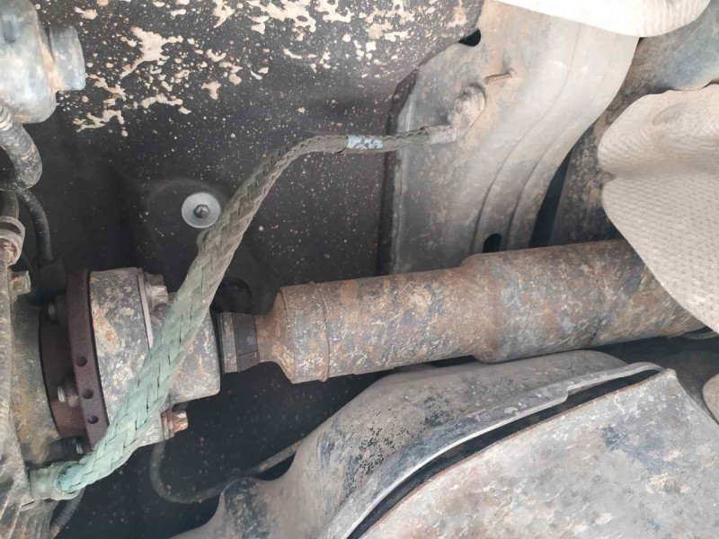 Recambio de transmision central para land rover range rover sport v8 td first edition referencia OEM IAM LR037028  TRASERA