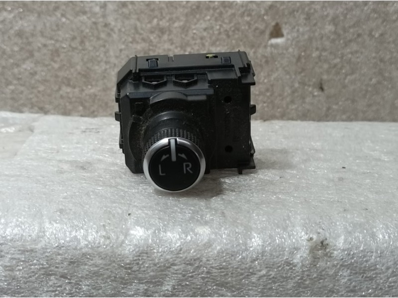 Recambio de mando retrovisor para toyota corolla (e21) hybrid active referencia OEM IAM Y9D082532  