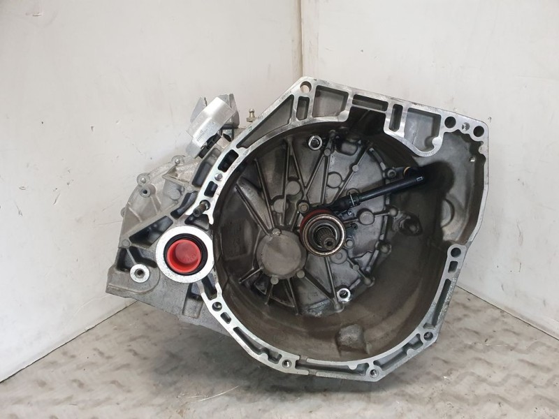 Recambio de caja cambios para nissan juke (f15) acenta referencia OEM IAM TL4143 S048489 6VELOCIDADES
