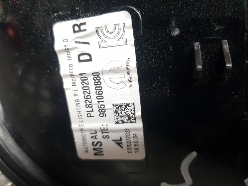 Recambio de piloto trasero derecho para peugeot 208 ii (ub_, up_, uw_, uj_) 1.2 puretech 100 referencia OEM IAM 9851060880 LED R