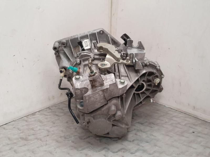 Recambio de caja cambios para nissan juke (f15) acenta referencia OEM IAM TL4143 S048489 6VELOCIDADES