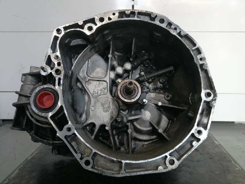 Recambio de caja cambios para nissan primera berlina (p12) acenta referencia OEM IAM ND0102 A014607 6VELOCIDADES