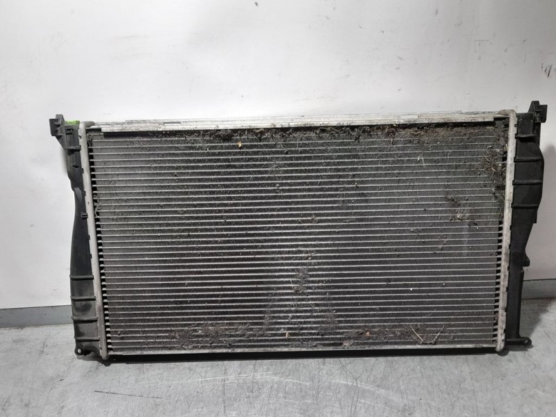 Recambio de radiador agua para bmw serie 3 berlina (e90) 330d referencia OEM IAM 7797451  