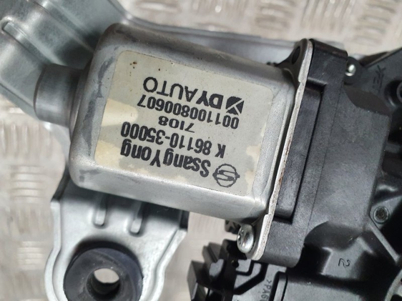 Recambio de motor limpia trasero para ssangyong tivoli limited 4x2 referencia OEM IAM 8611035000 001100800607 