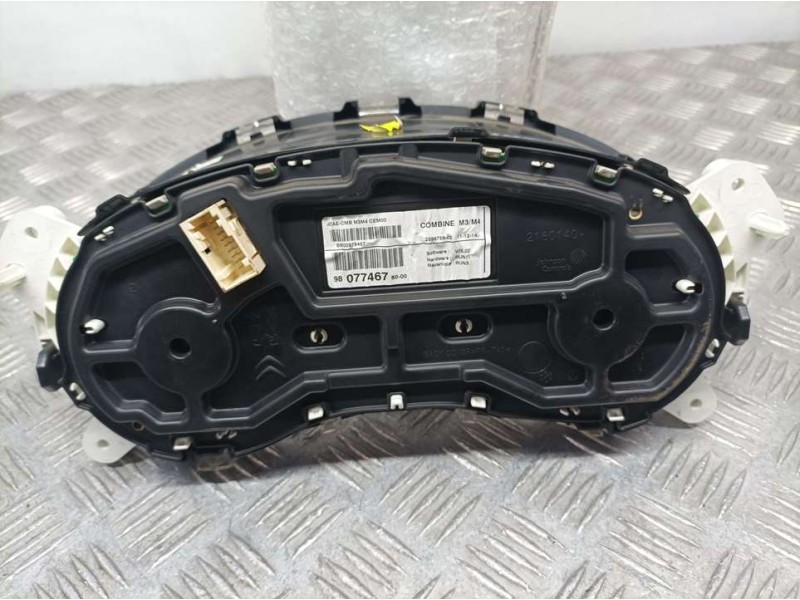 Recambio de cuadro instrumentos para citroën c-elysée millenium referencia OEM IAM 9807746780 259675602 JOHNSON CONTROLS